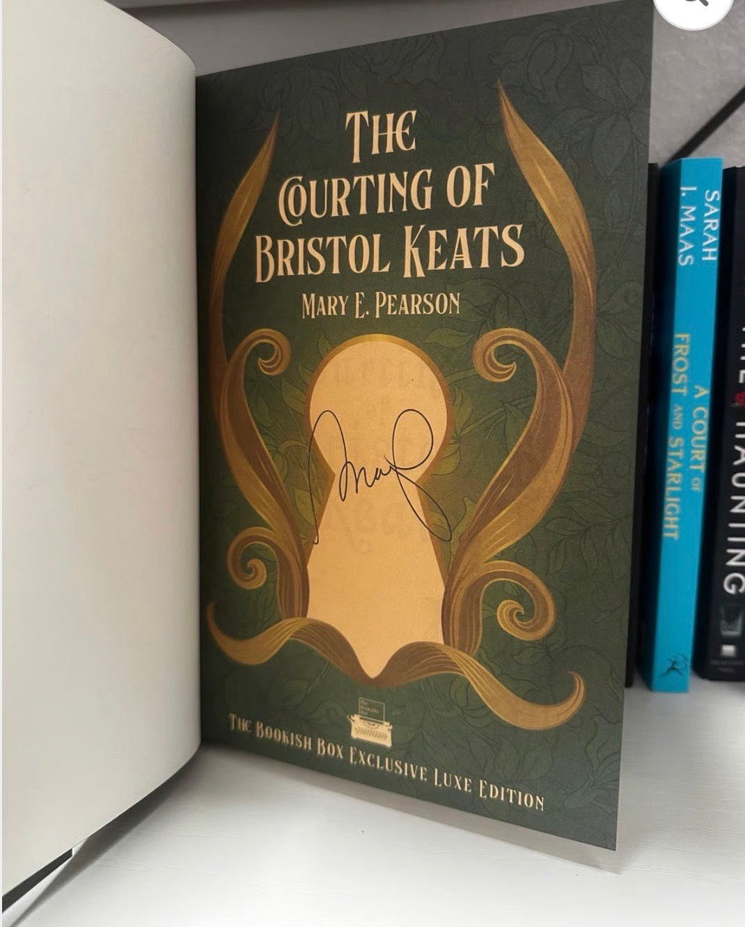 The Bookish Box: The Courting of Bristol Keats by Mary E Pearson (Hardcover)