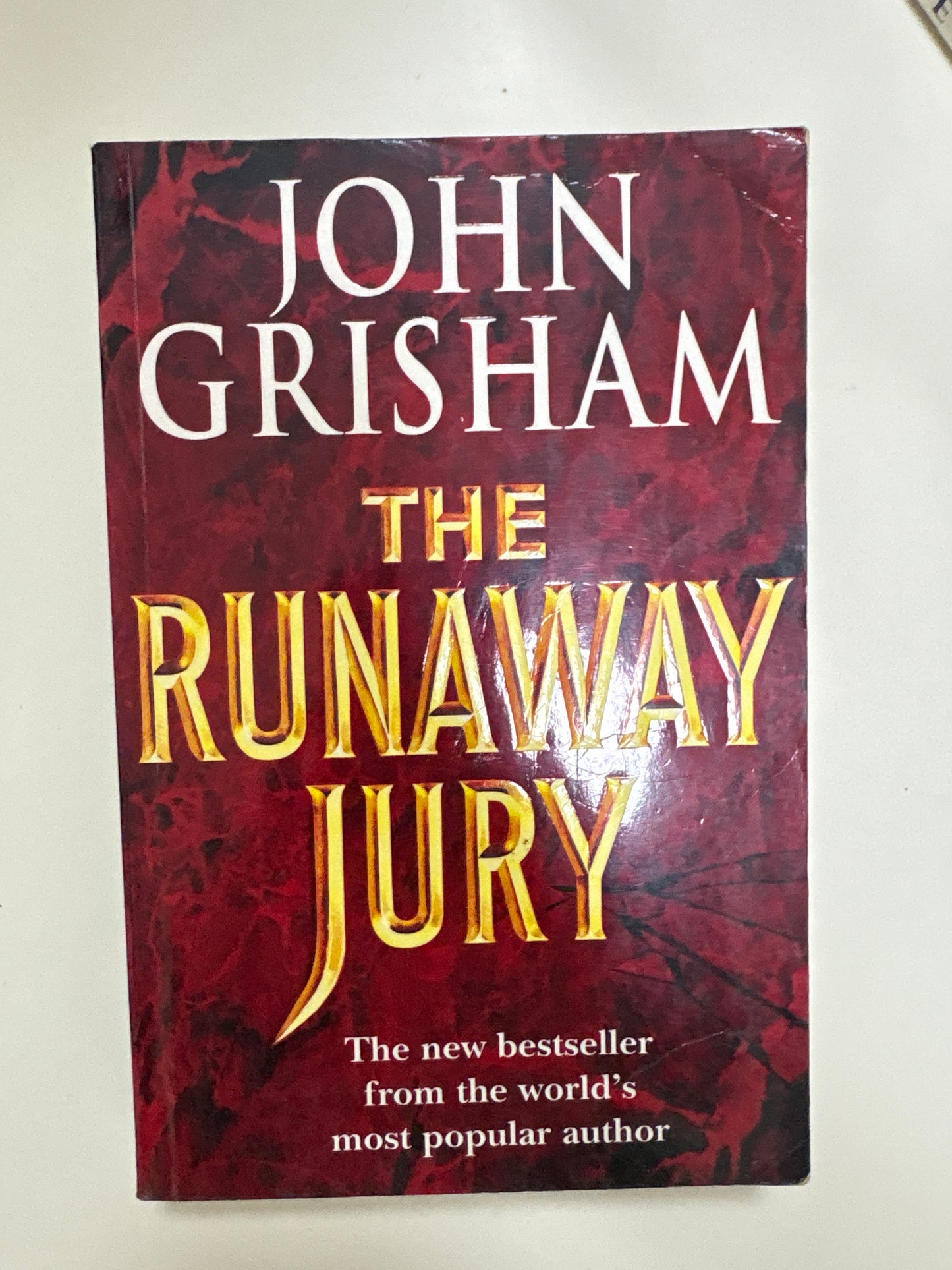 The runaway jury by John Grisham (Paperback )