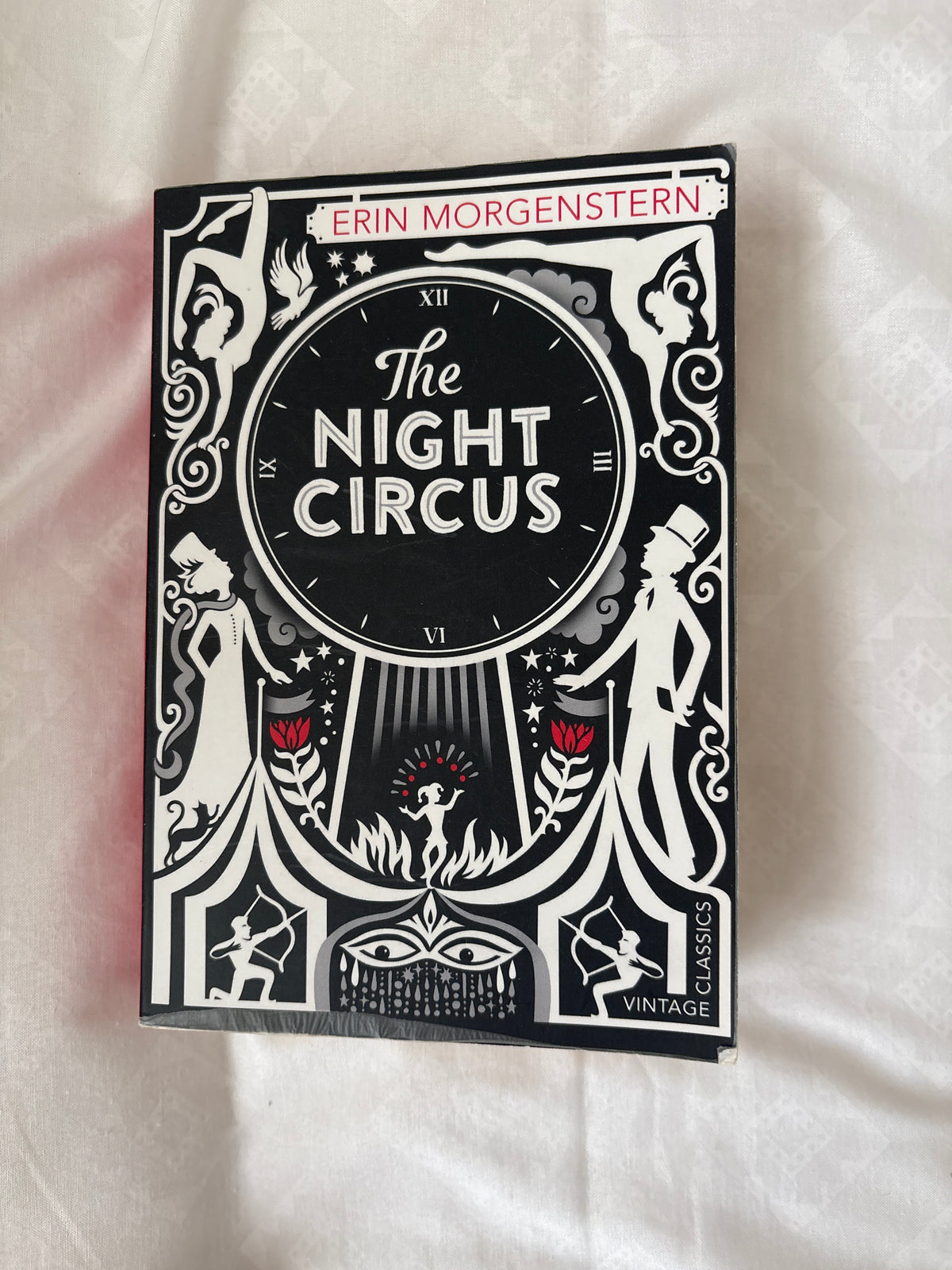 The night circus by Erin Morgenstern (Paperback)