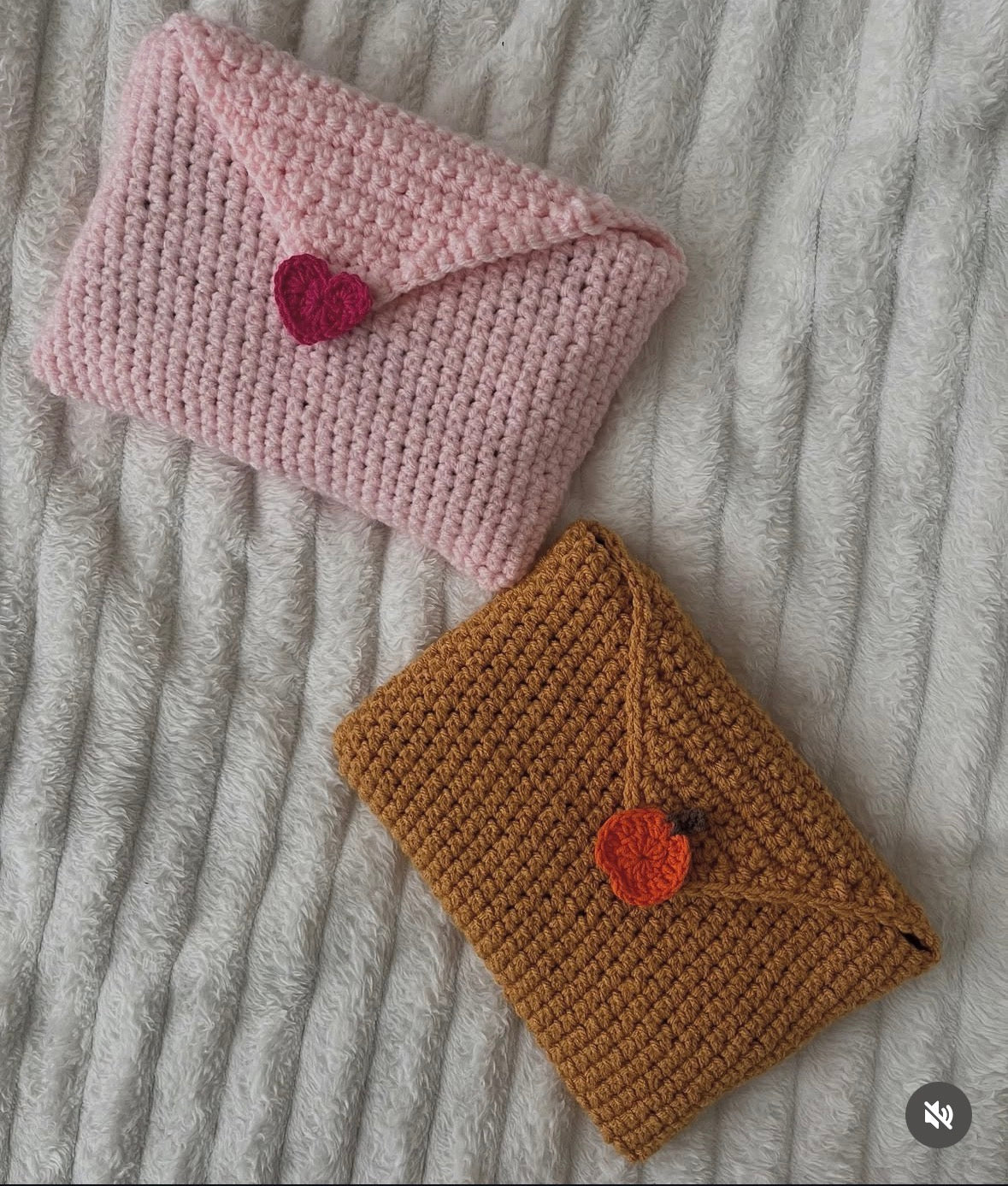 Love Letter Booksleeve crochet