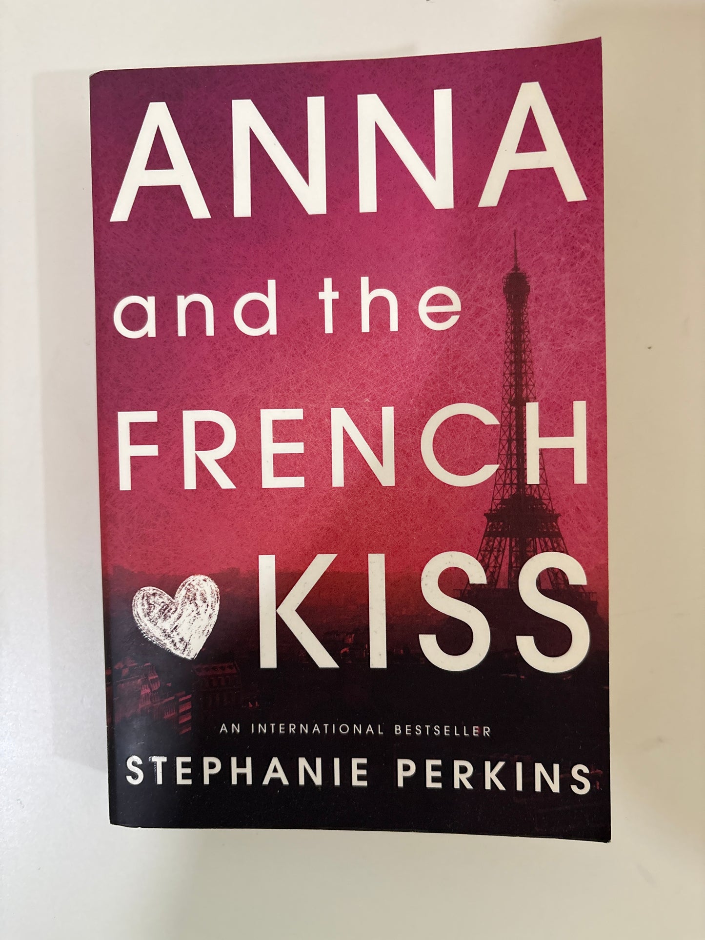Anna and the French kiss by Stephenie Perkins (Paperback)