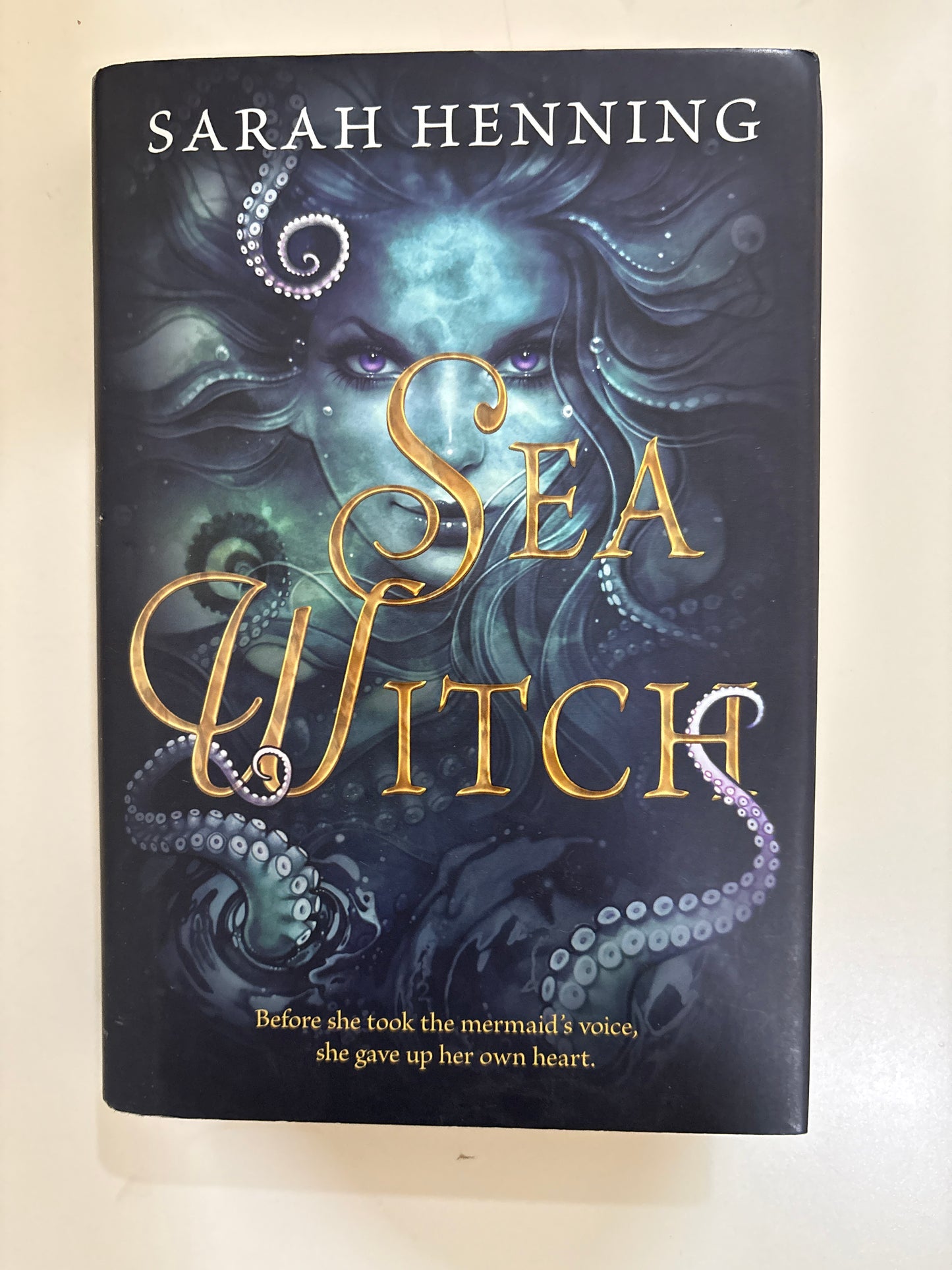 Sea witch by Sarah Henning (Hardcover)