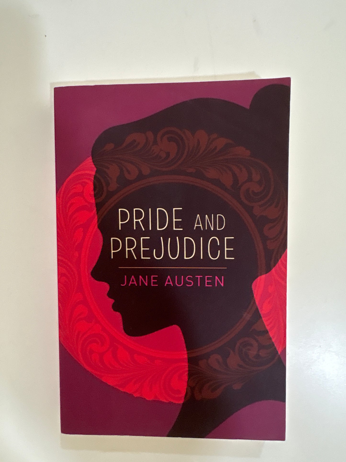 Pride and prejudice by Jane Austen (Paperback)