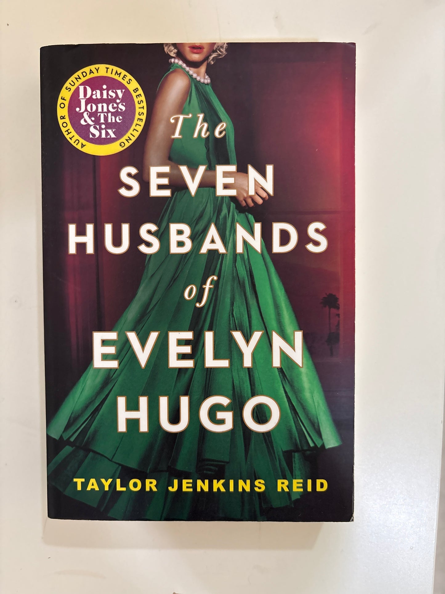 The seven husbands of Evelyn Hugo by Taylor Jenkins Reid (Paperback)