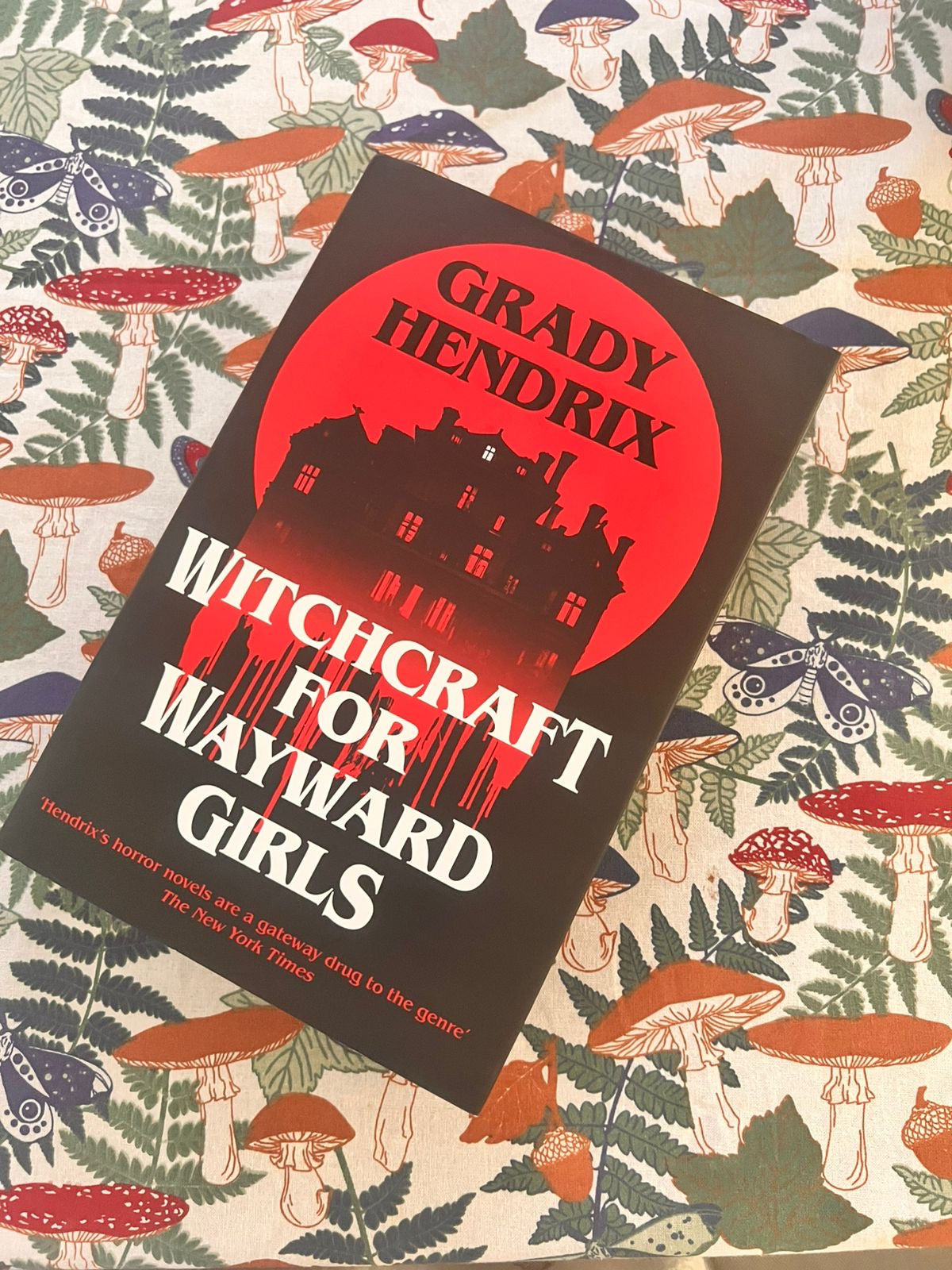Witchcraft for Wayward girls (Hardcover)