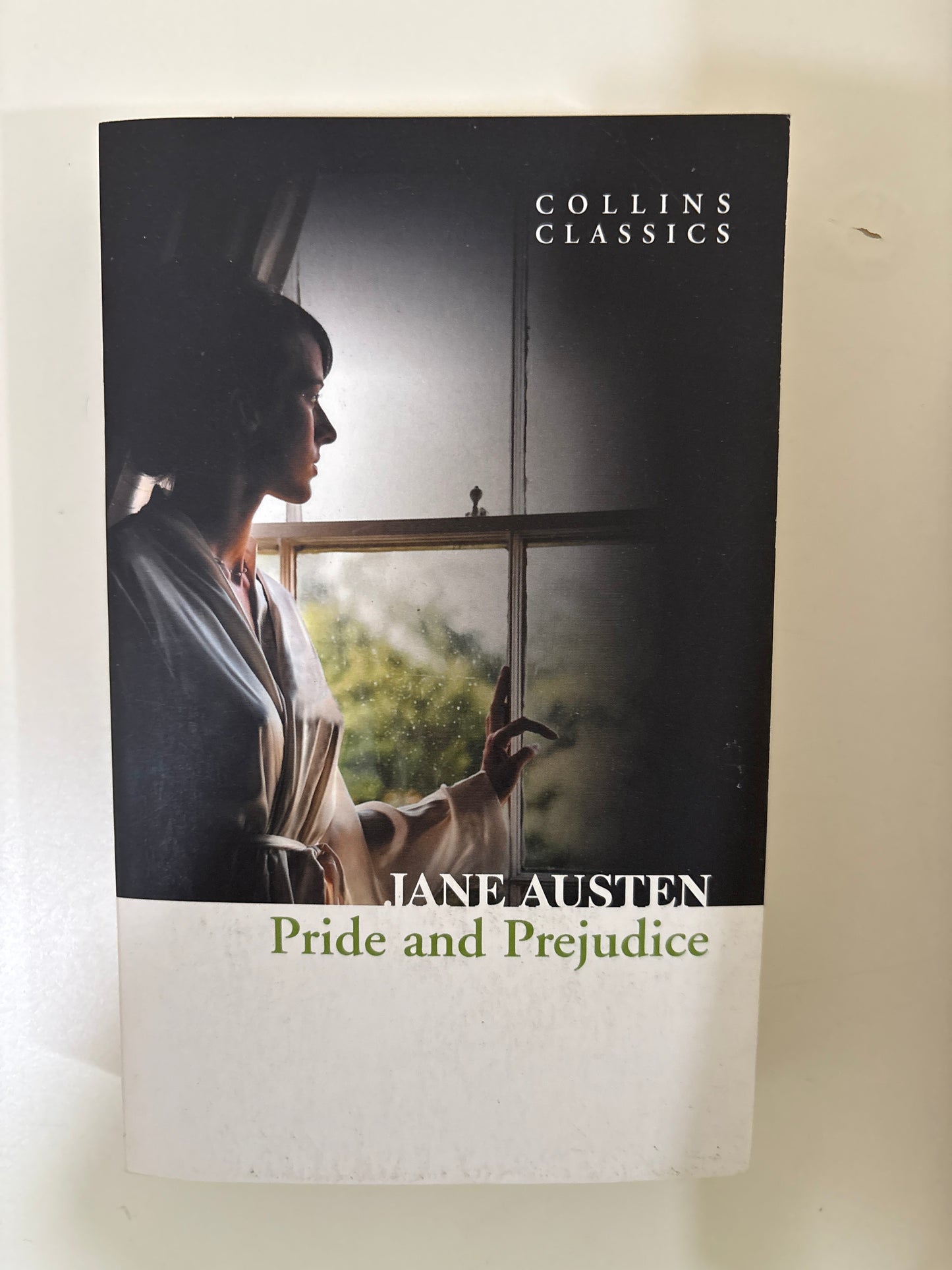 Pride and prejudice by Jane Austen (Paperback)