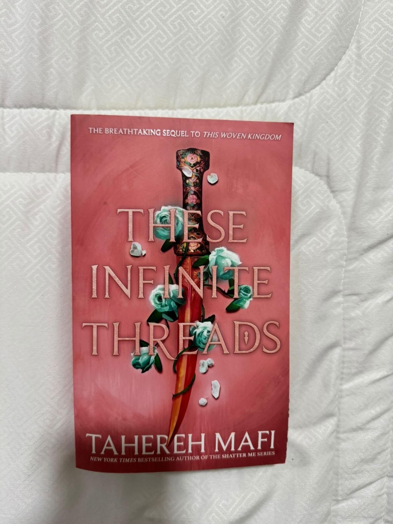 These infinite threads by Tahereh Mafi (Paperback)