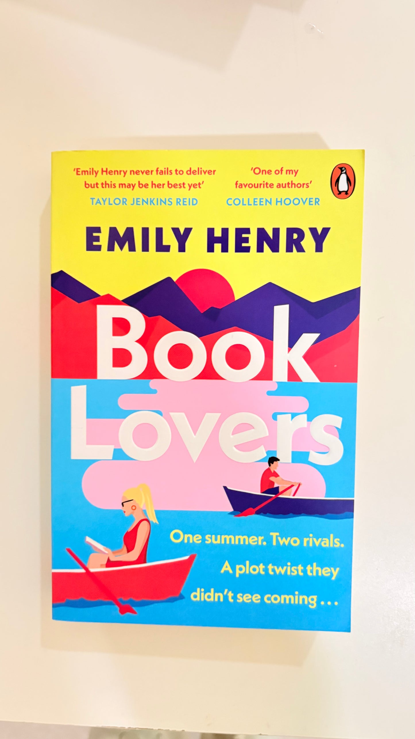 Book lovers by Emily henry (Paperback)