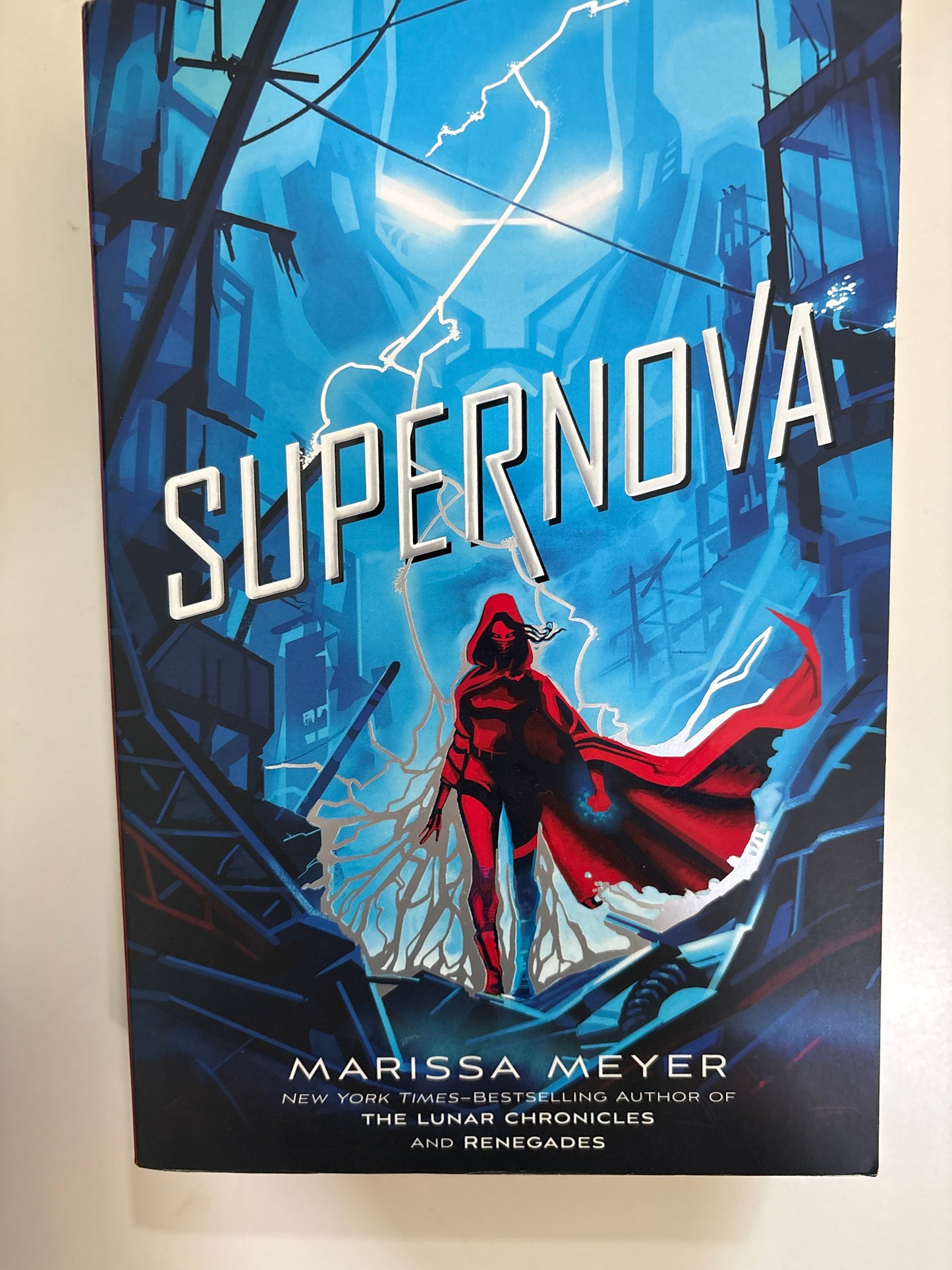 Supernova by Marissa Meyer (Paperback)