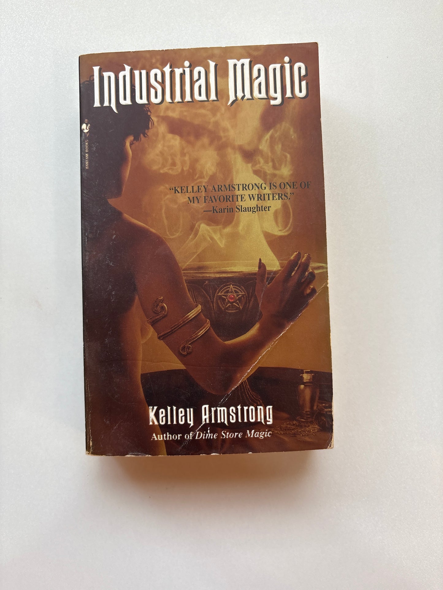 Industrial Magic by Kelly Armstrong (Paperback)