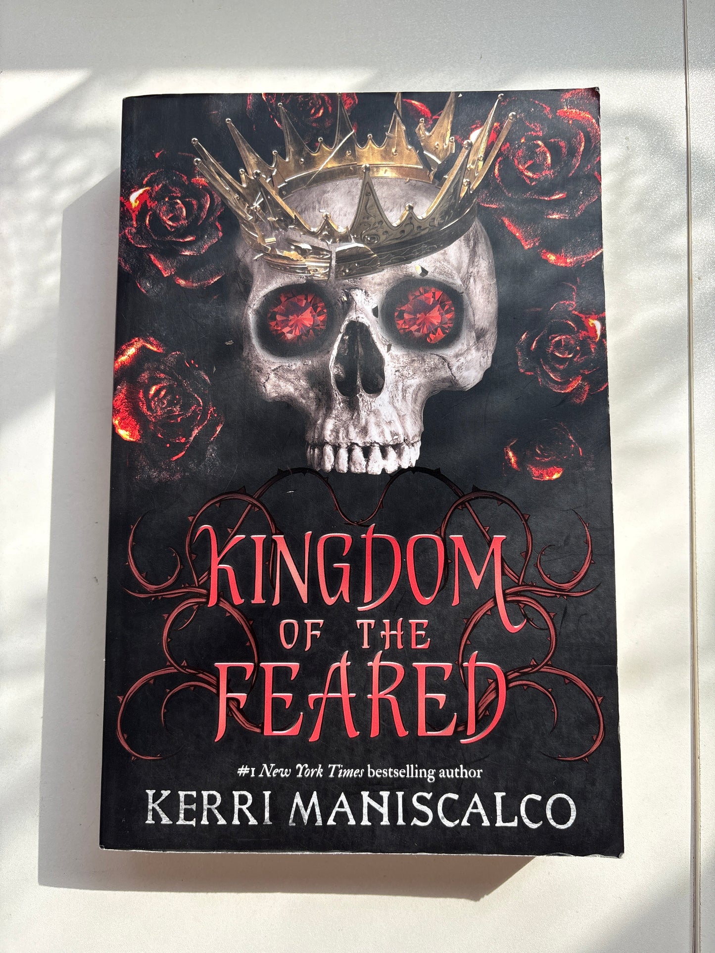 Kingdom of the feared by Kerri Maniscalco (Paperback)