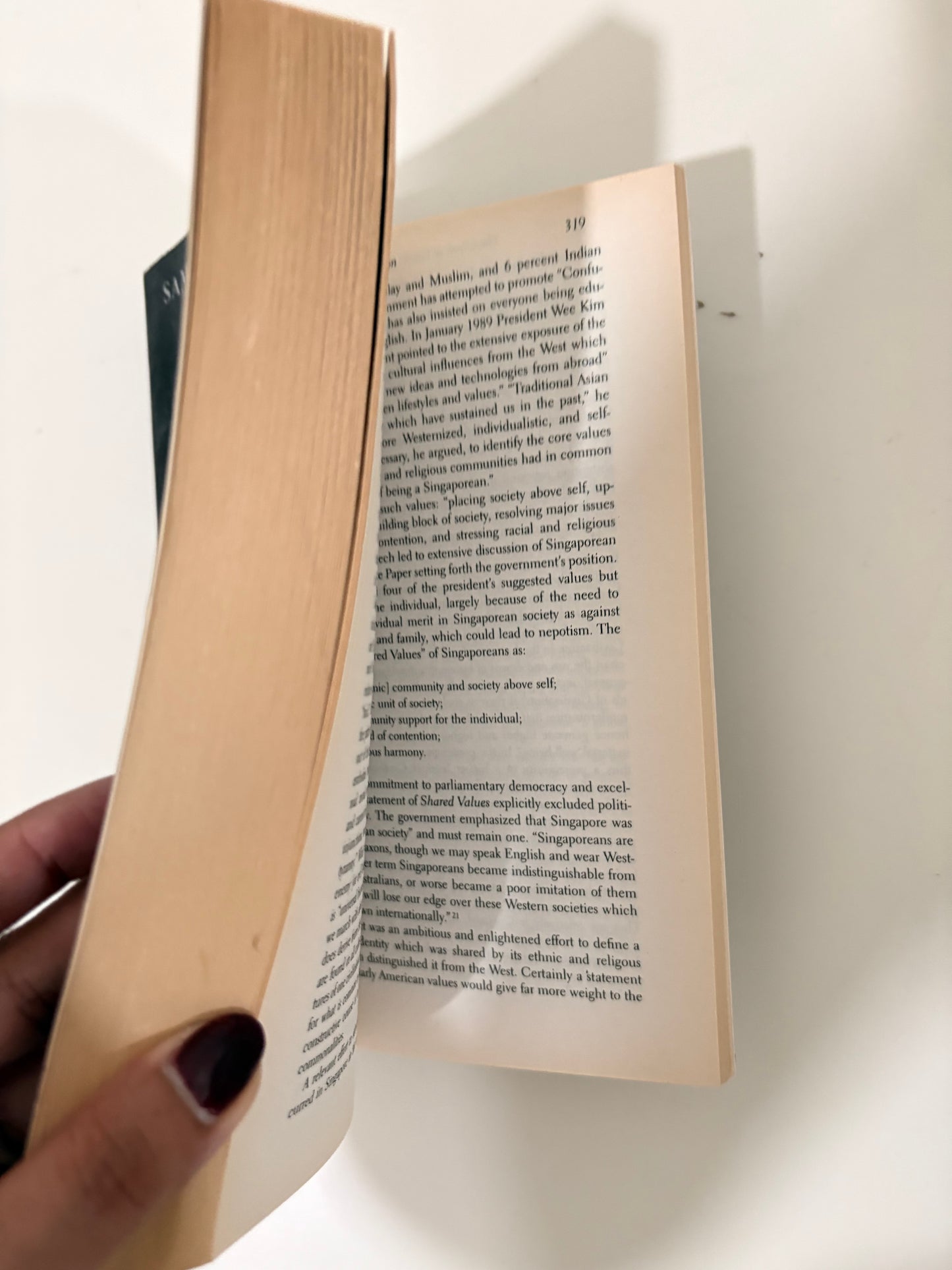 The Clash Of Civilizations And The Remaking of World Order By Henry Kissinger (Paperback)