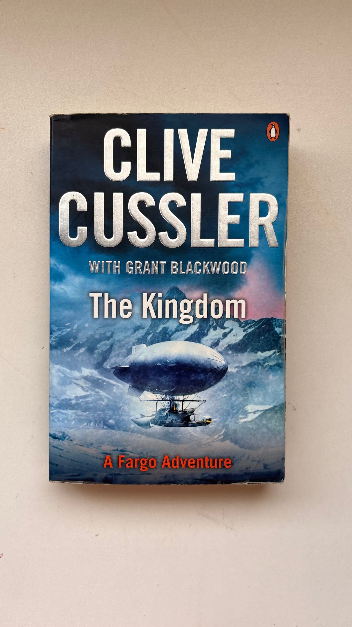 The kingdom by Clive Cussler (Paperback)