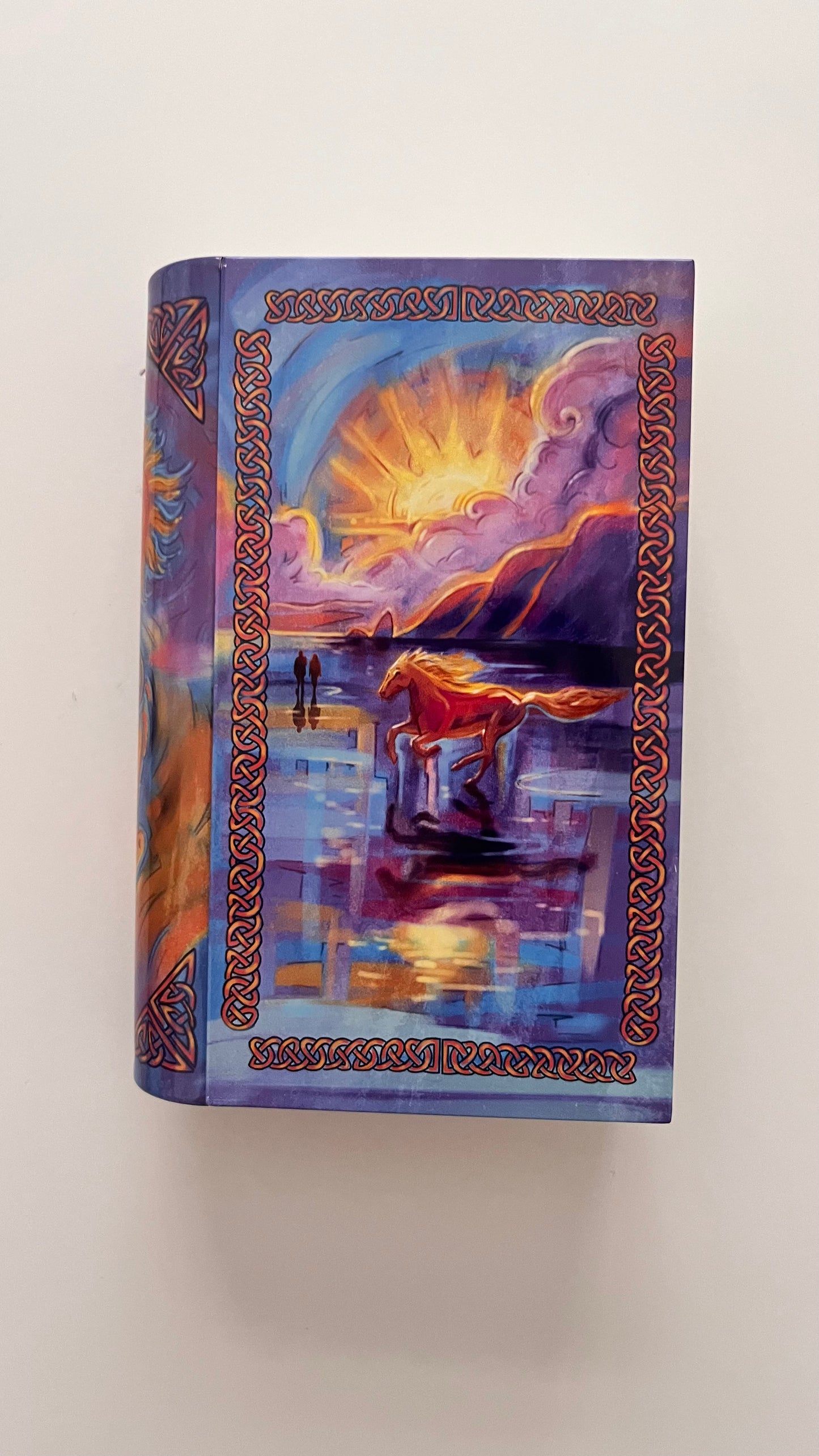 Illumicrate: The Scorpio Races (Tin Box)