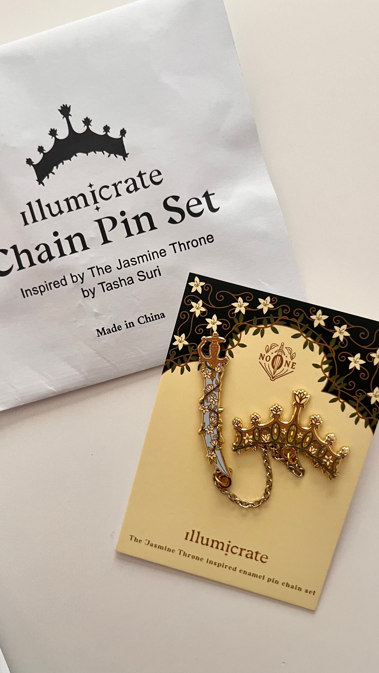 The Jasmine Throne Chain Pin Set