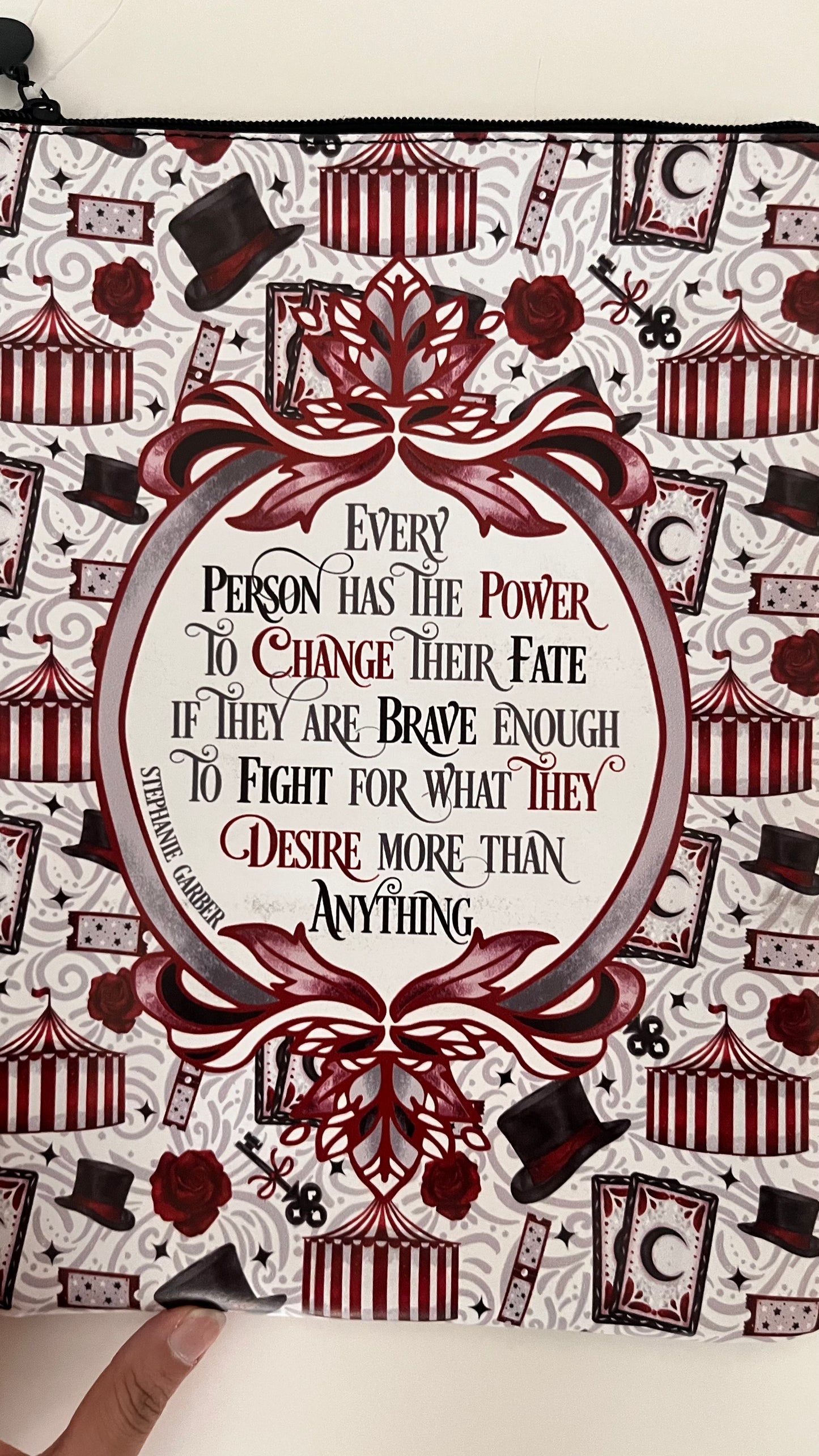 Caraval Booksleeve