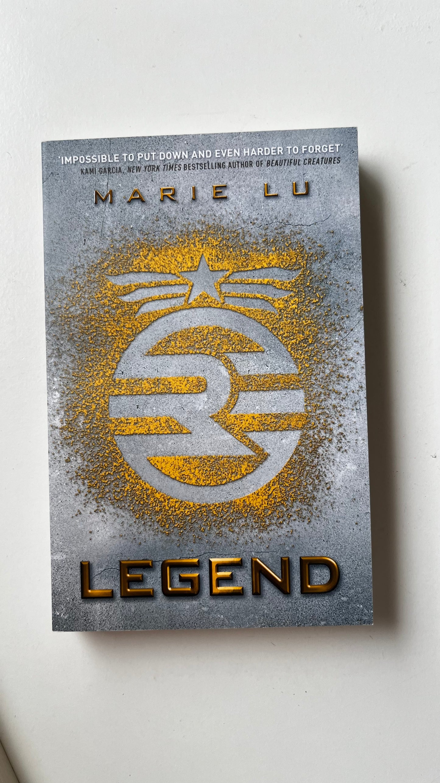 Legend By Marie Lu (Paperback)