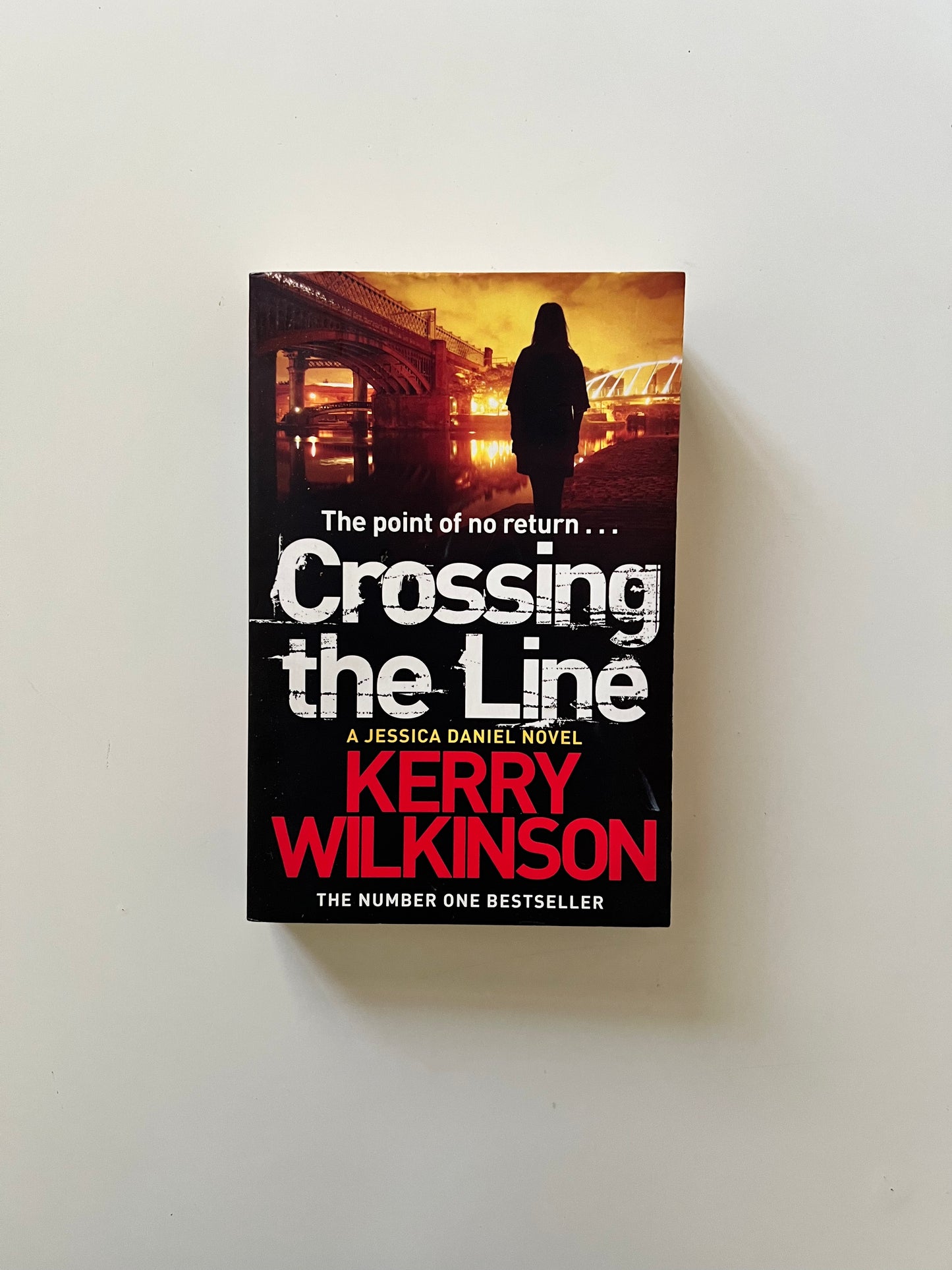 Crossing The Line by Kerry Wilkinson (Paperback)
