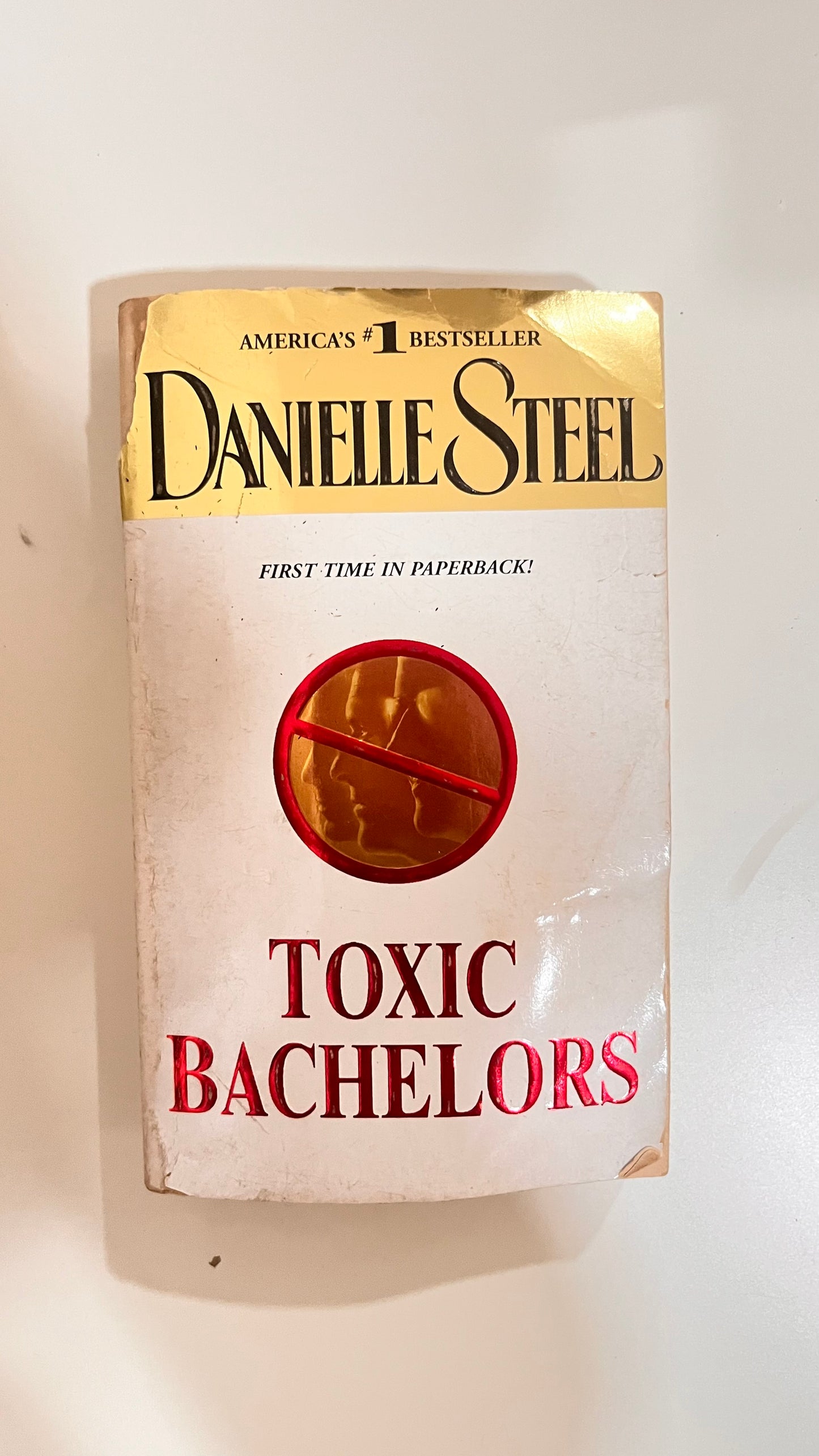 Cover of Toxic Bachelors by Danielle Steel