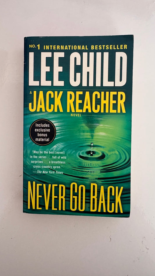 Jack reacher : never go back by Lee child (Paperback)