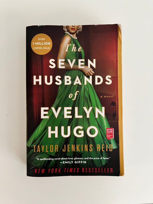 The Seven Husbands of Evelyn Hugo (Paperback)