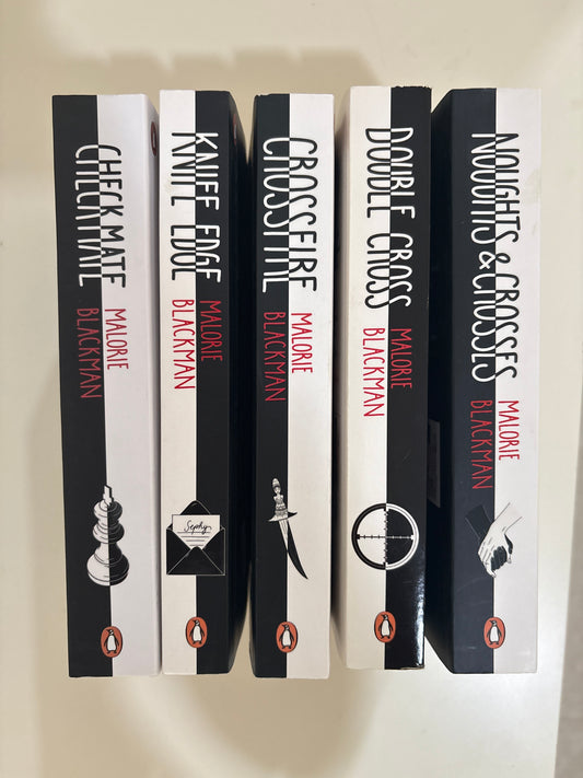 A noughts and crosses series by Malorie Blackman (Paperback)