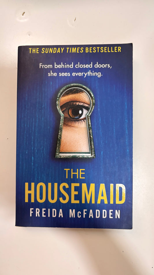 The housemaid by Freida McFadden (Paperback)