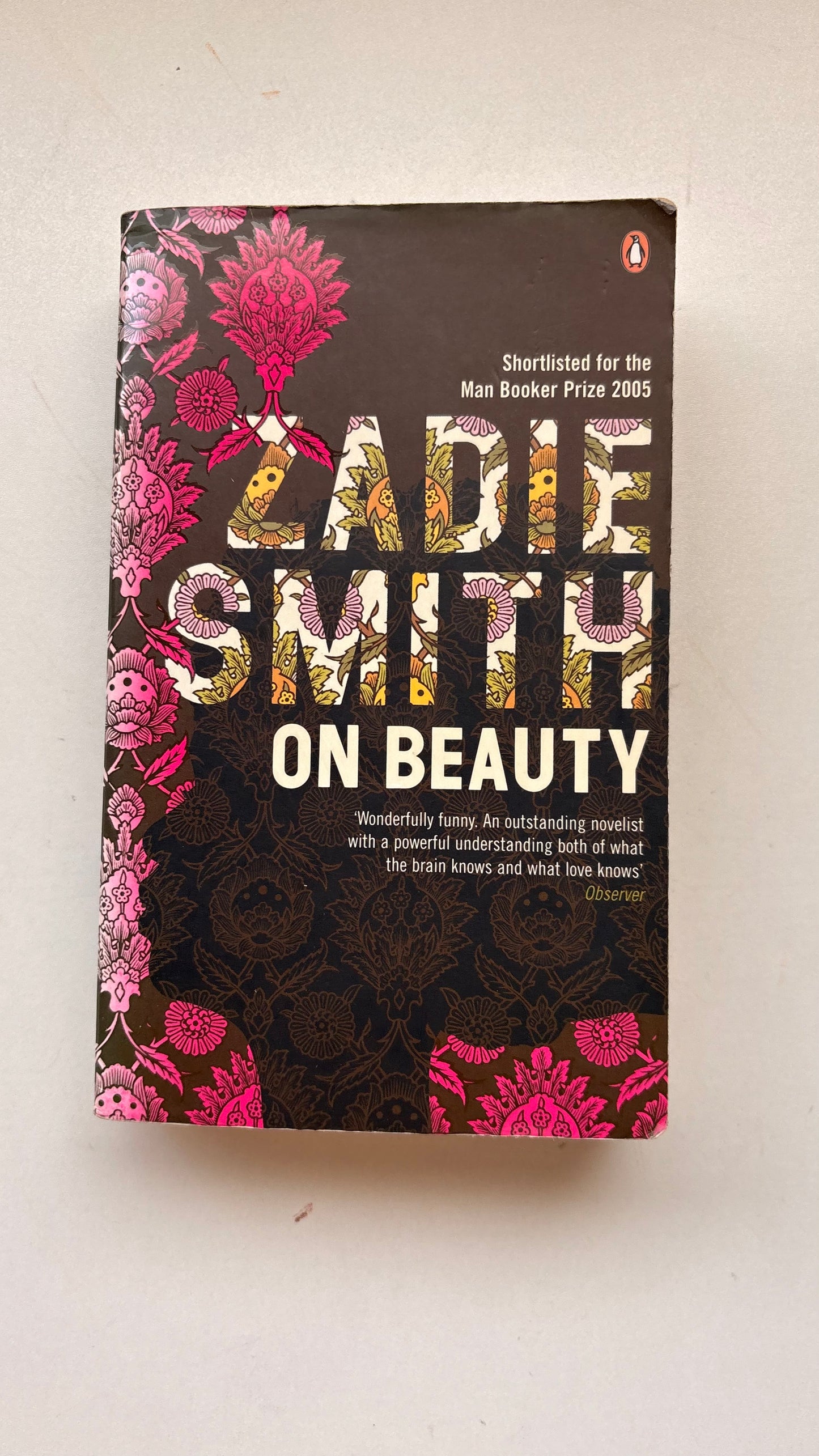 On beauty by Zadie smith (Paperback)