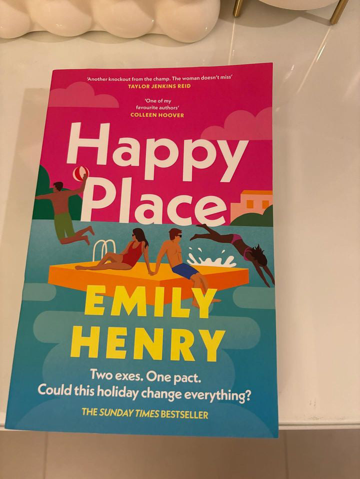 Happy place by Emily Henry (Paperback)