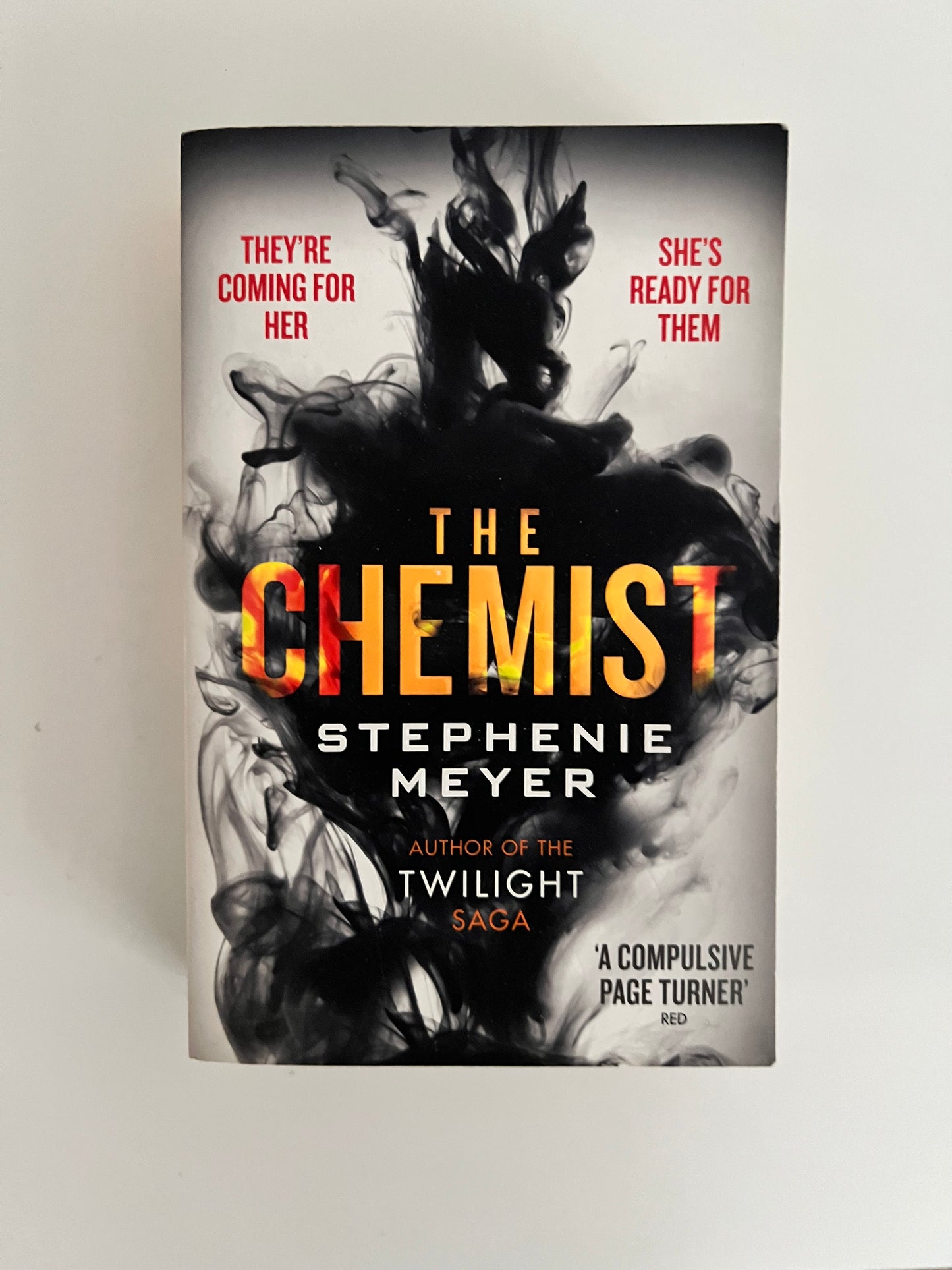 The Chemist by Stephenie Meyer (Paperback)