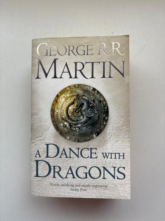 A Dance With Dragons by George R. R. Martin (Paperback)