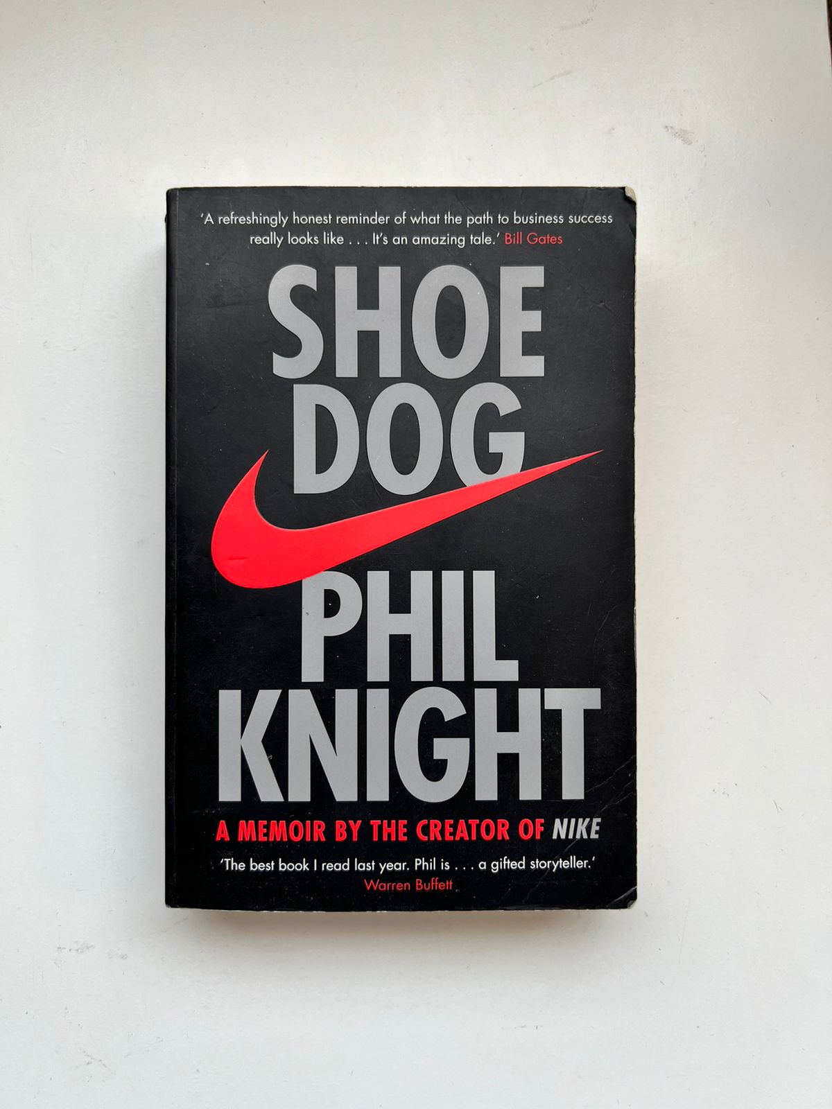 Shoe Dog by Phil Knight (Paperback)