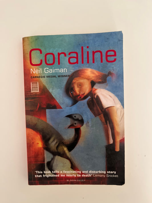 Coraline by Neil Gaiman (Paperback)