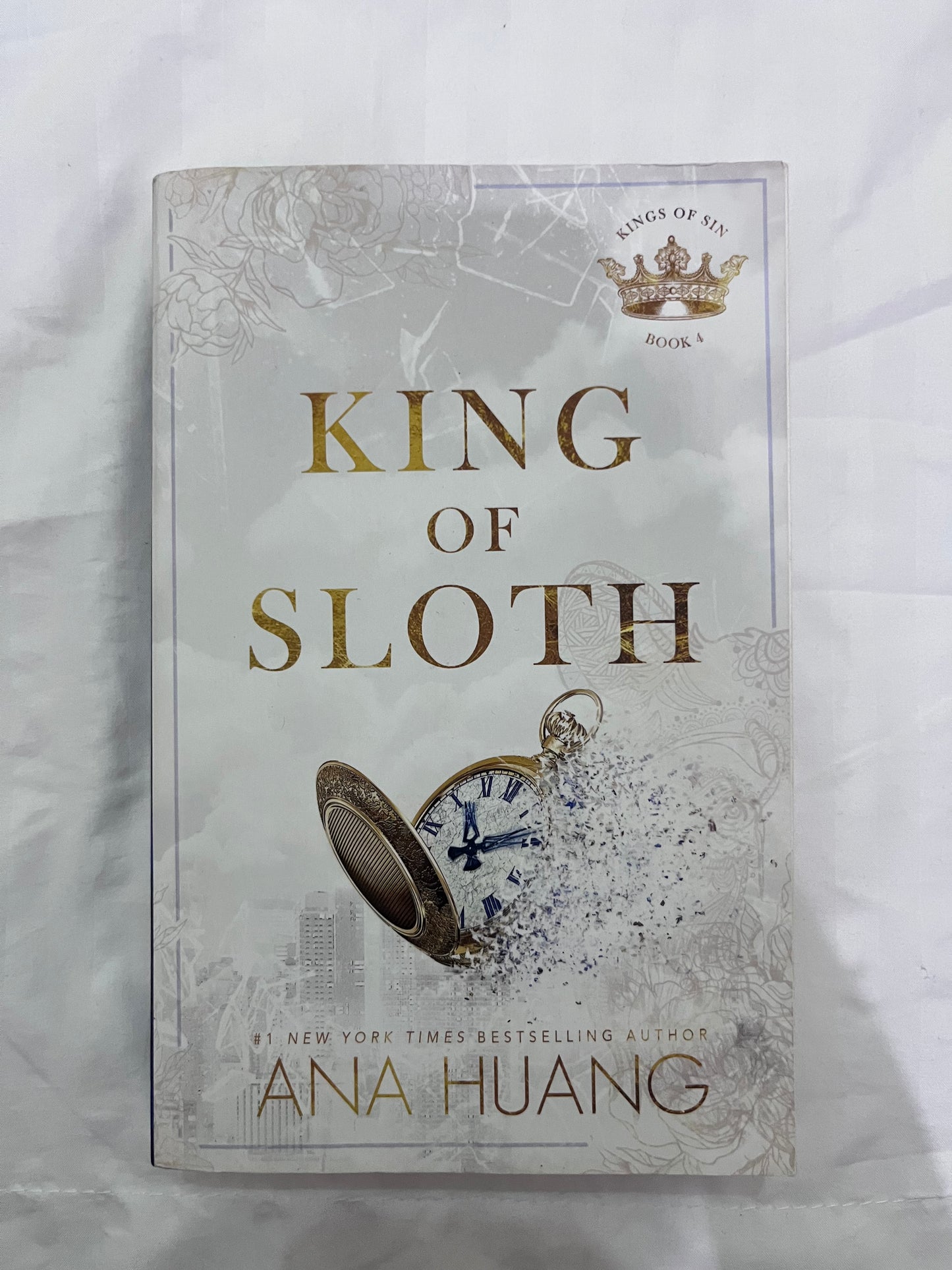 King of sloth by Ana Huang (Paperback)