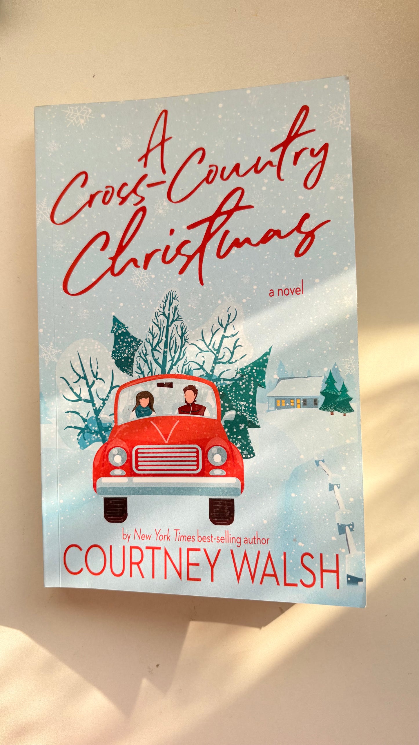 A cross country Christmas by Courtney Walsh (Paperback)