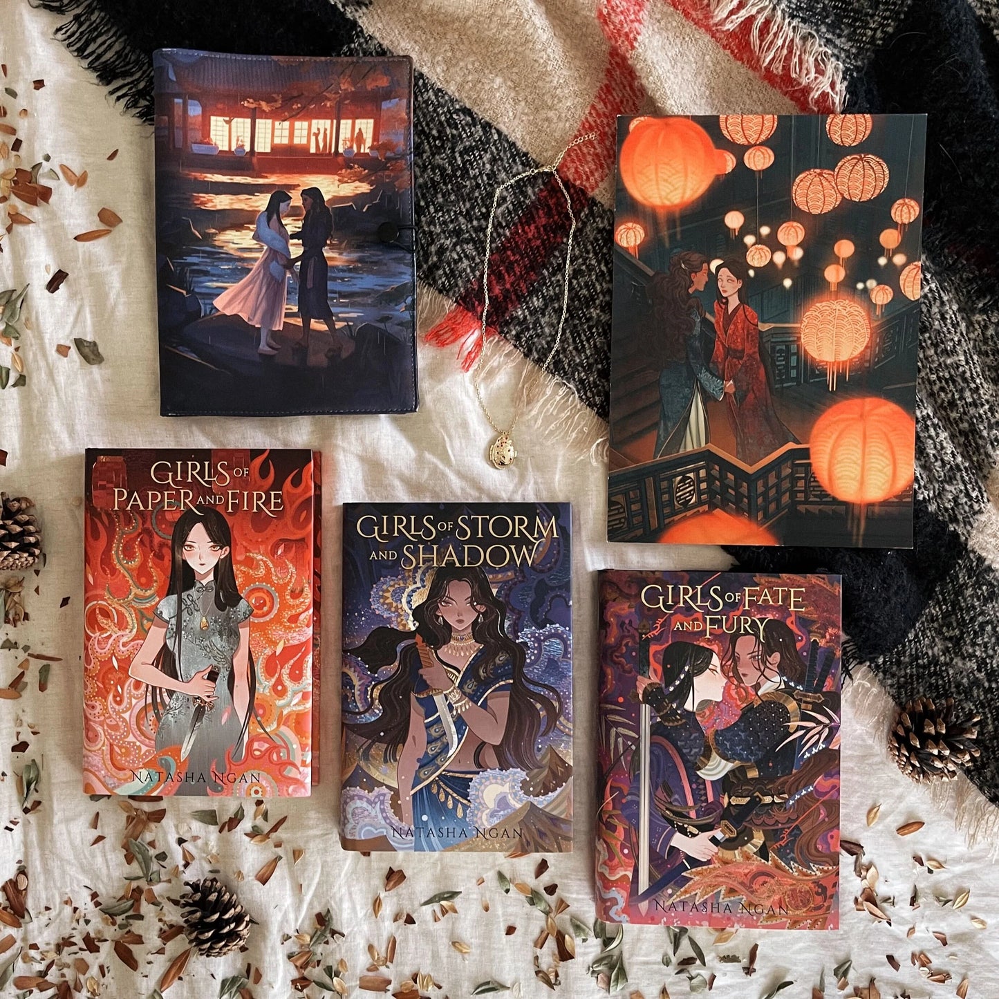 Illumicrate: Girls of paper and fire (1-3) by Natasha Ngan (Hardcover)