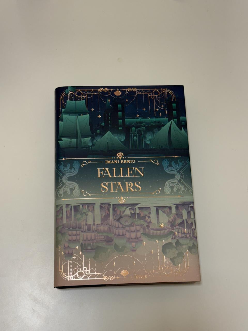Fairyloot: Fallen stars by Imani Erriu (hardcover)
