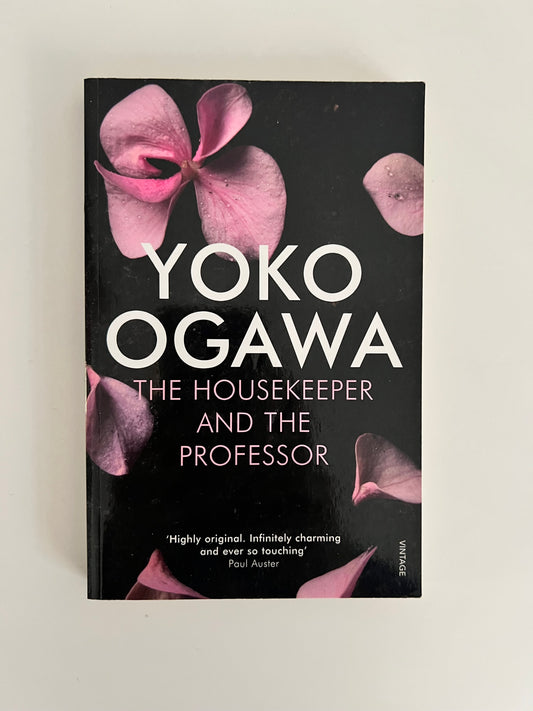 The Housekeeper and the Professor by Yoko Ogawa (Paperback)