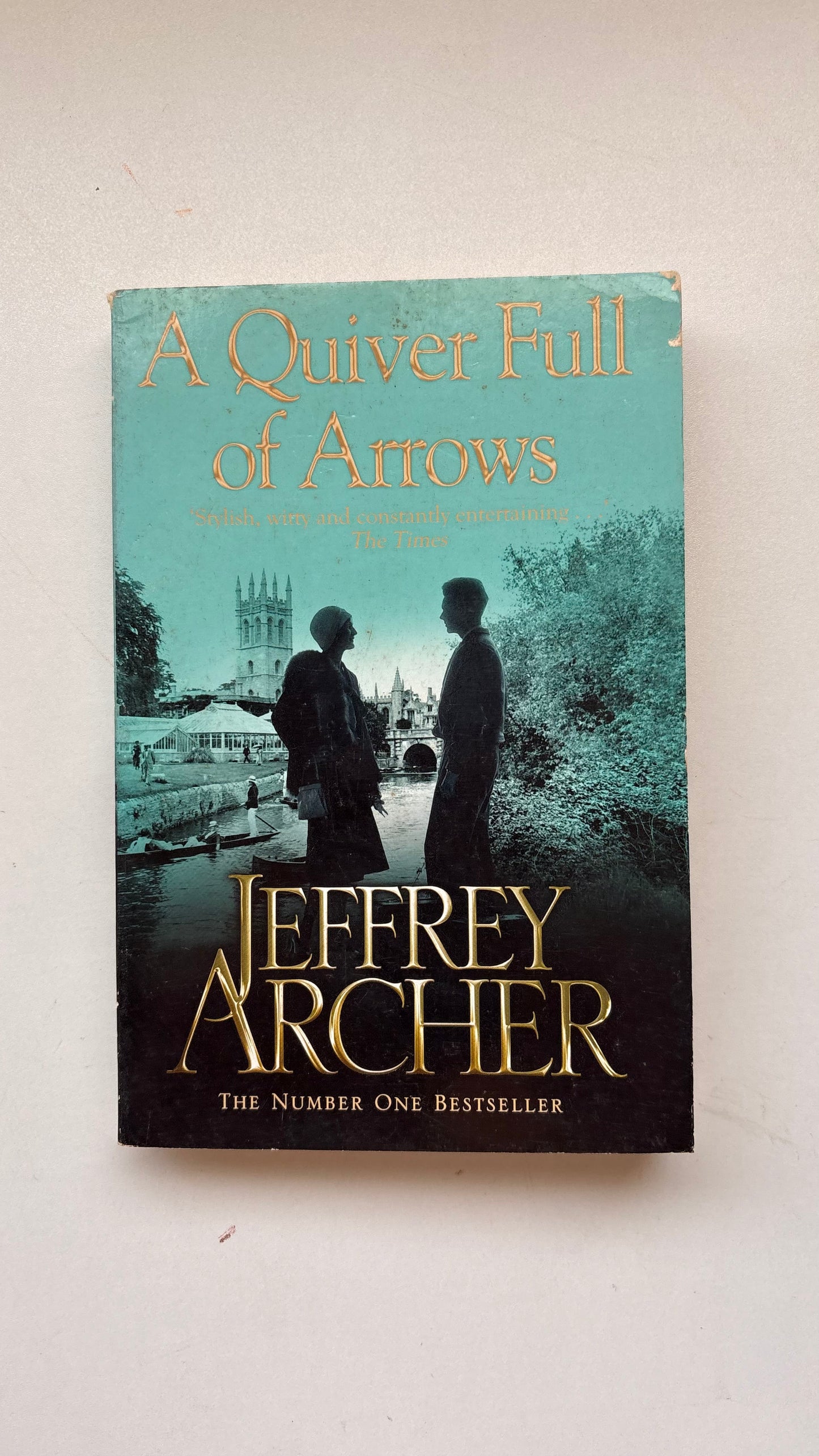 A quiver full of arrows by Jeffrey Archer (Paperback)