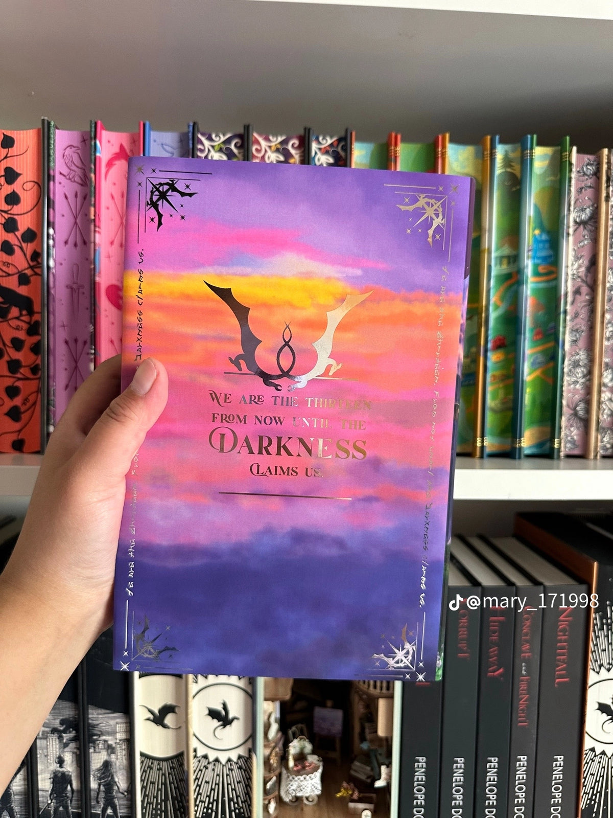 Acrylipics: Throne of Glass Series by Sarah J. Maas (Hardcover)