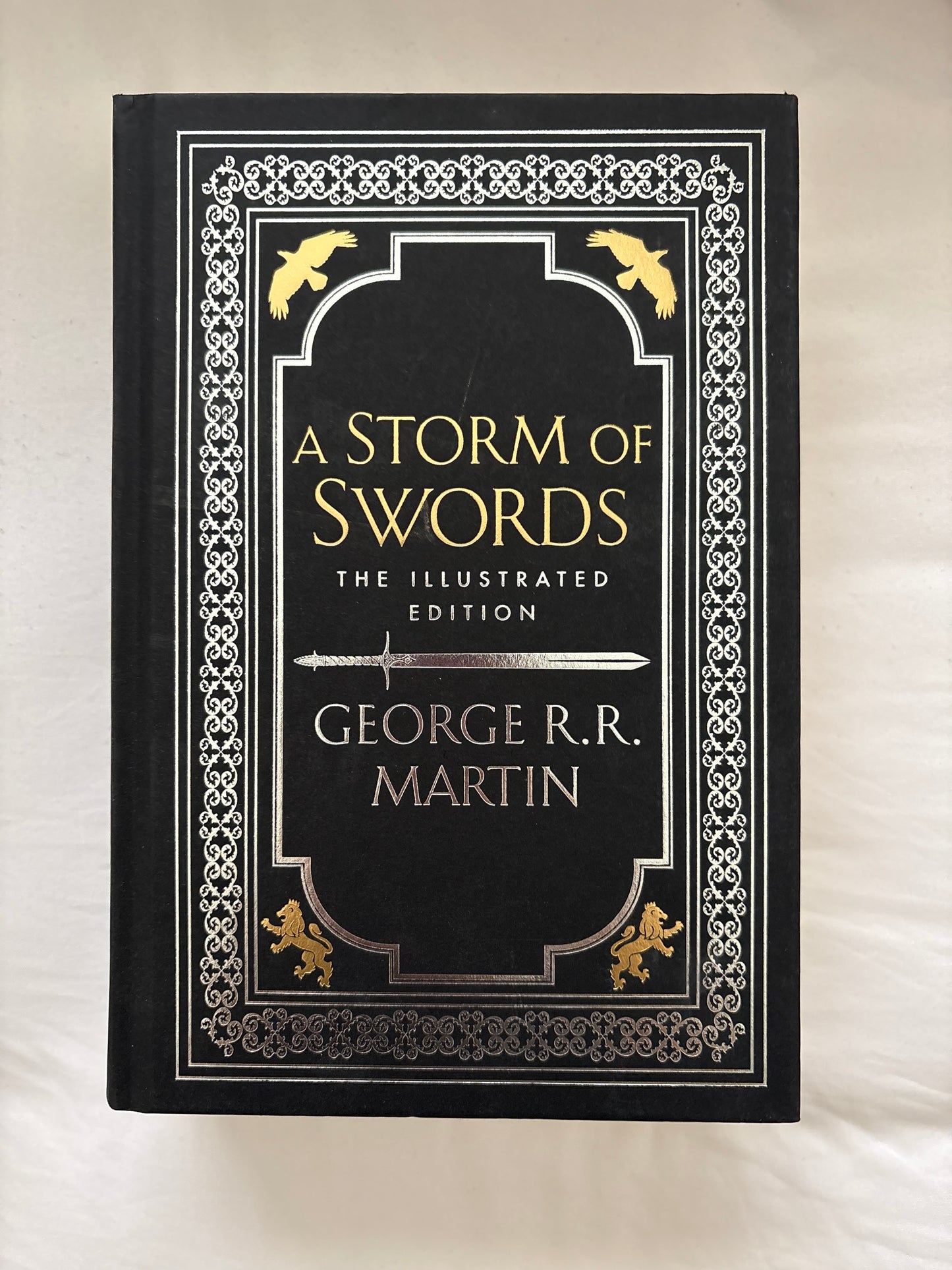 The illustrated edition : A storm of swords by George R.R. Martin (Hardcover)