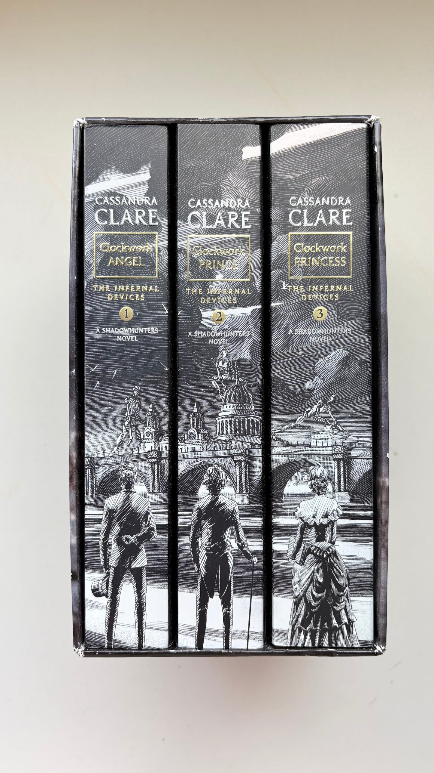 The infernal devices by Cassandra Clare (Paperback)