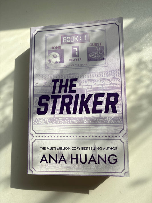 The striker by Ana Huang (Paperback)