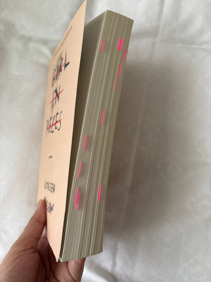 Girl in pieces by Kathleen Glasgow (Paperback)