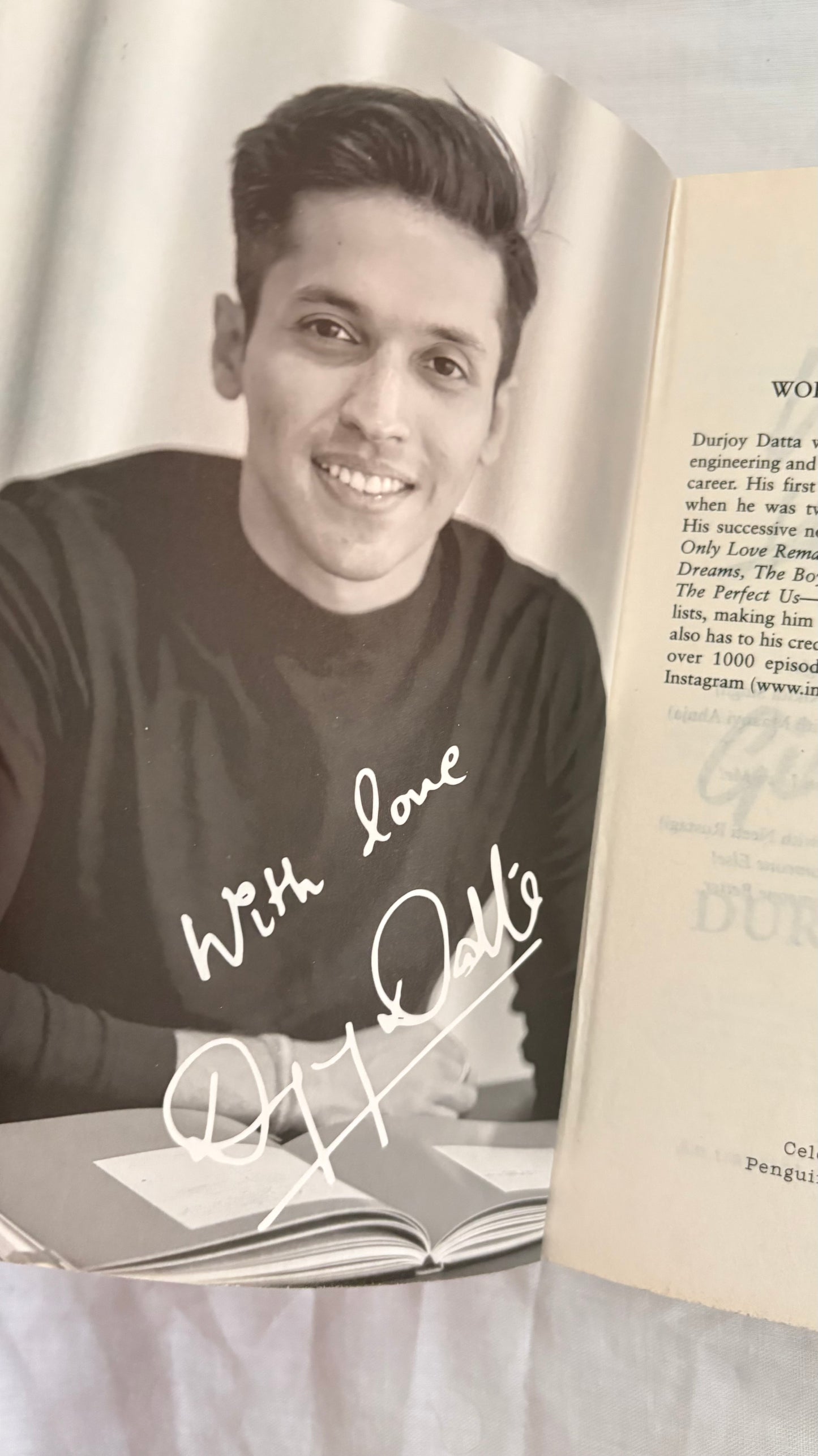 Worlds best girlfriend by Durjoy Datta (Paperback)