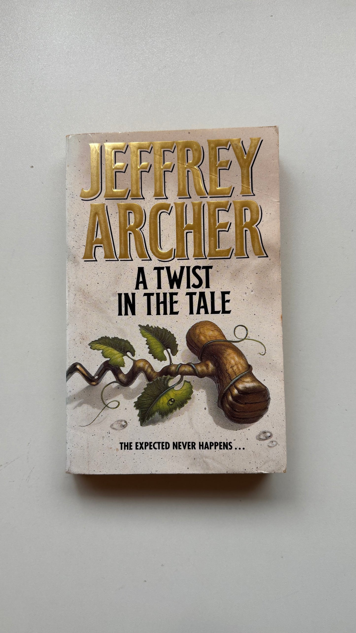 A twist in the tale by Jeffrey Archer (Paperback)