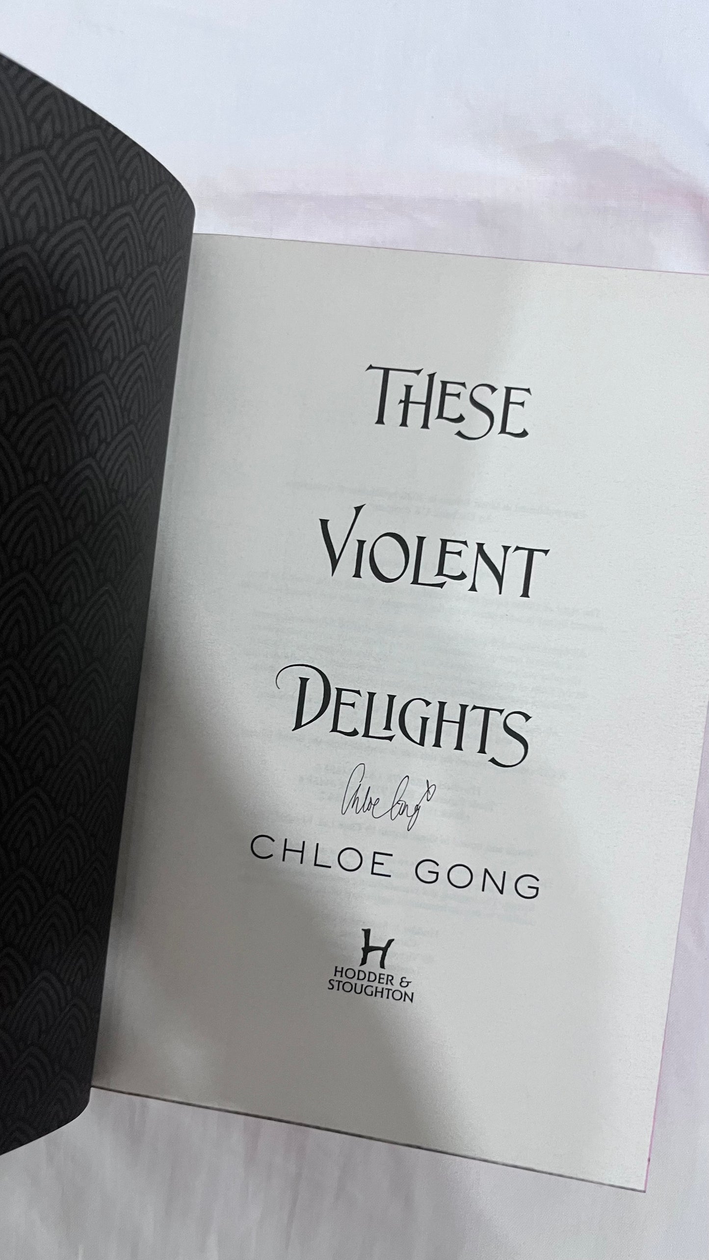 Fairyloot: These Violent Delights by Chloe Gong (Hardcover)