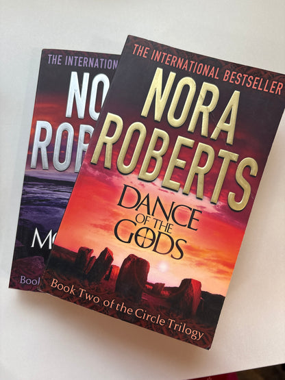 The circle Duology by Nora Roberts (Paperback)