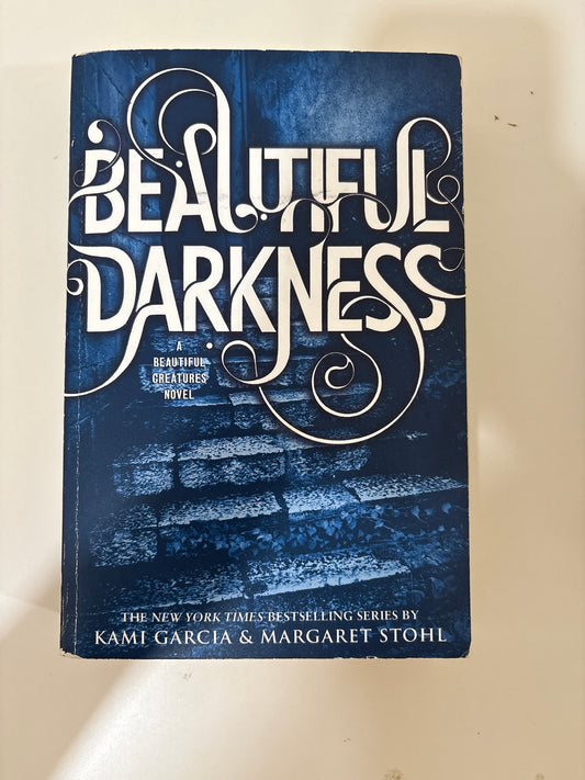 Beautiful Darkness by Kami Garcia And Margaret Stohl (Paperback)