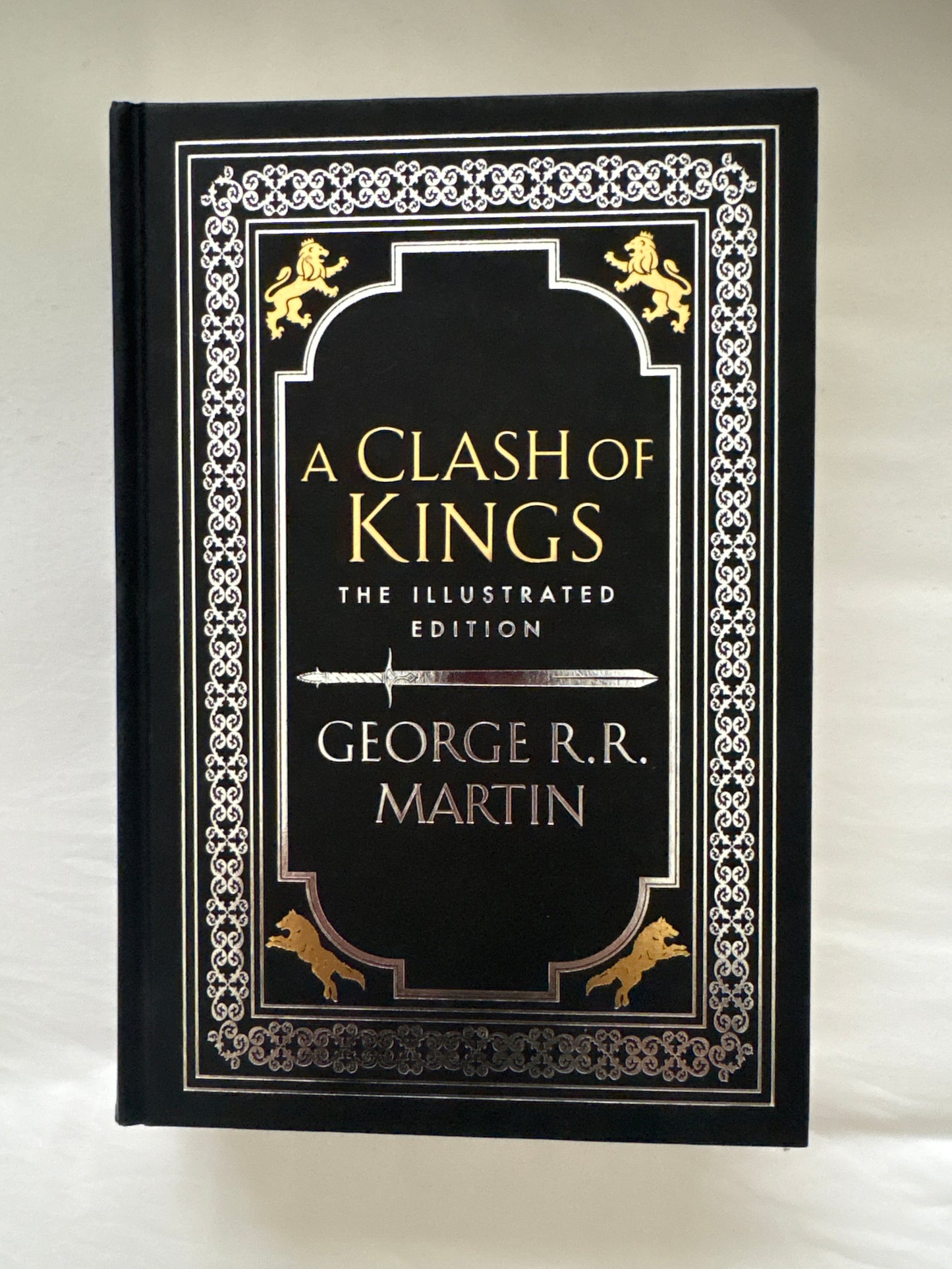 The illustrated edition : A clash of kings by George R.R. Martin (Hardcover)